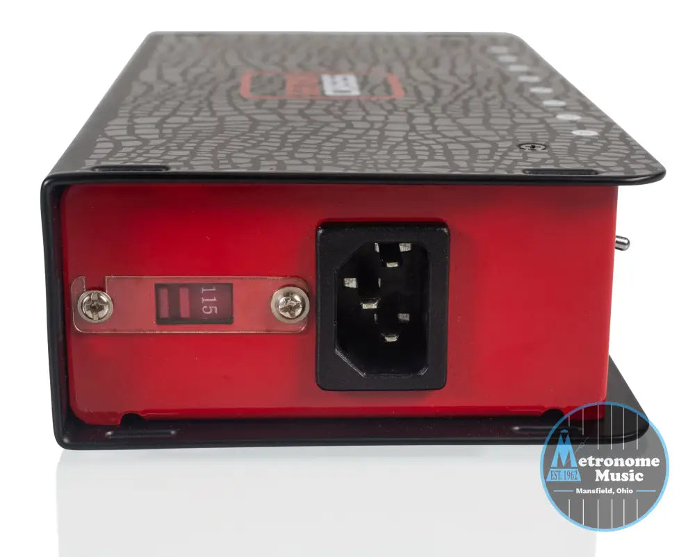 Guitar Effects Pedal Power Supply with 8 Isolated Outputs - Metronome Music Inc.