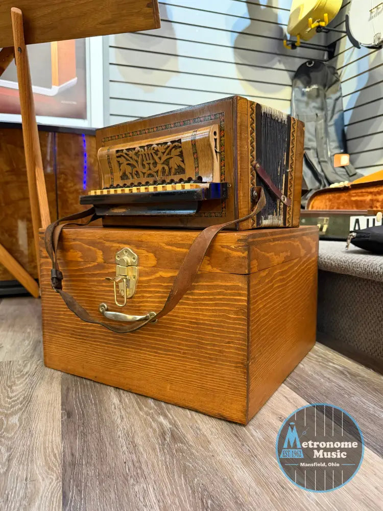 Hohner Button Box Accordion Germany, Unknown Model (1920s) - Metronome Music Inc.