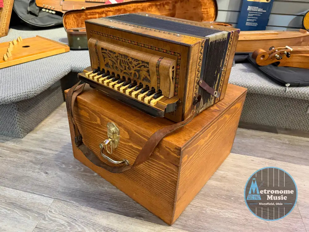 Hohner Button Box Accordion Germany, Unknown Model (1920s) - Metronome Music Inc.