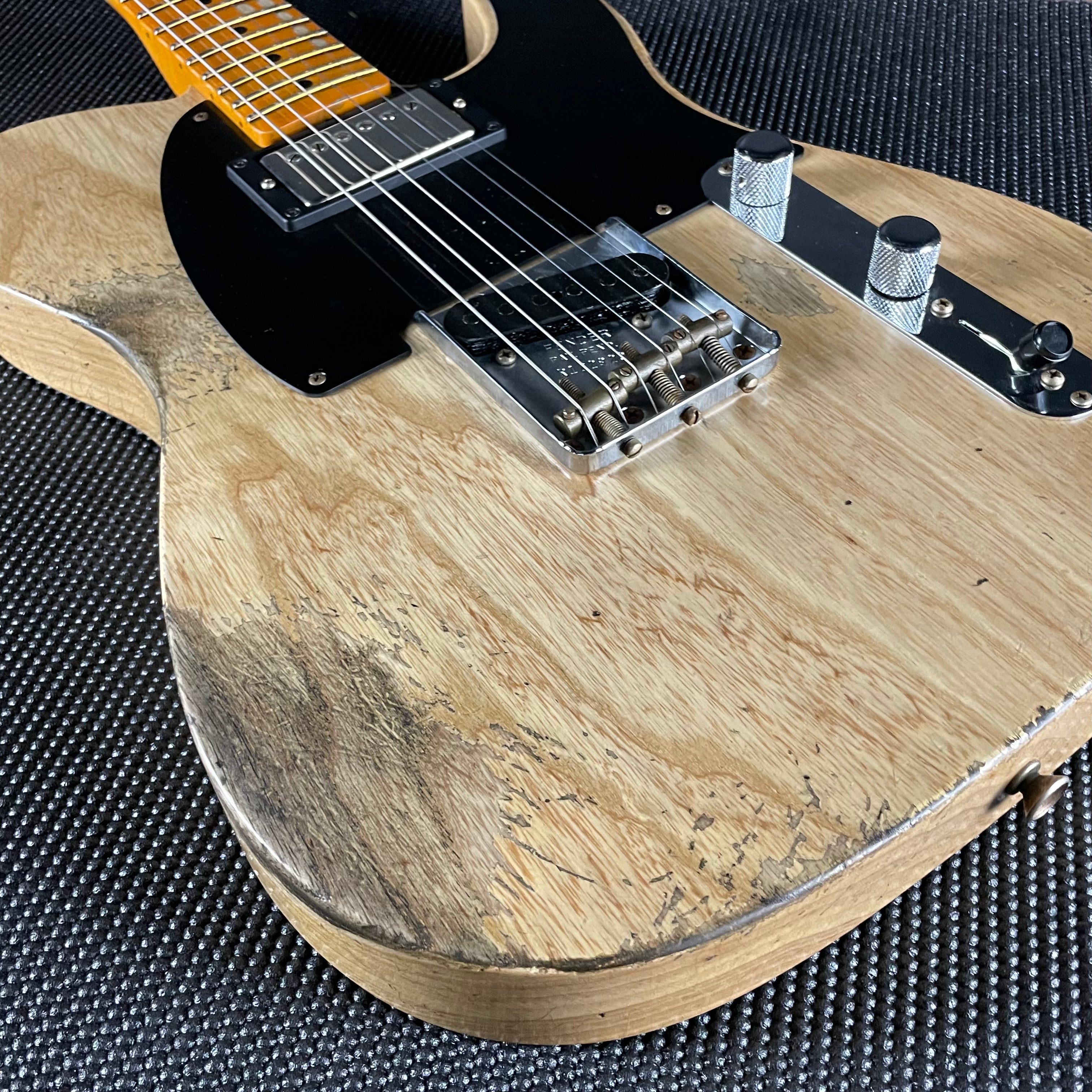 Fender Custom Shop LTD 1953 Telecaster HS, Heavy Relic- Aged Natural (7lbs 3oz) - Metronome Music Inc.