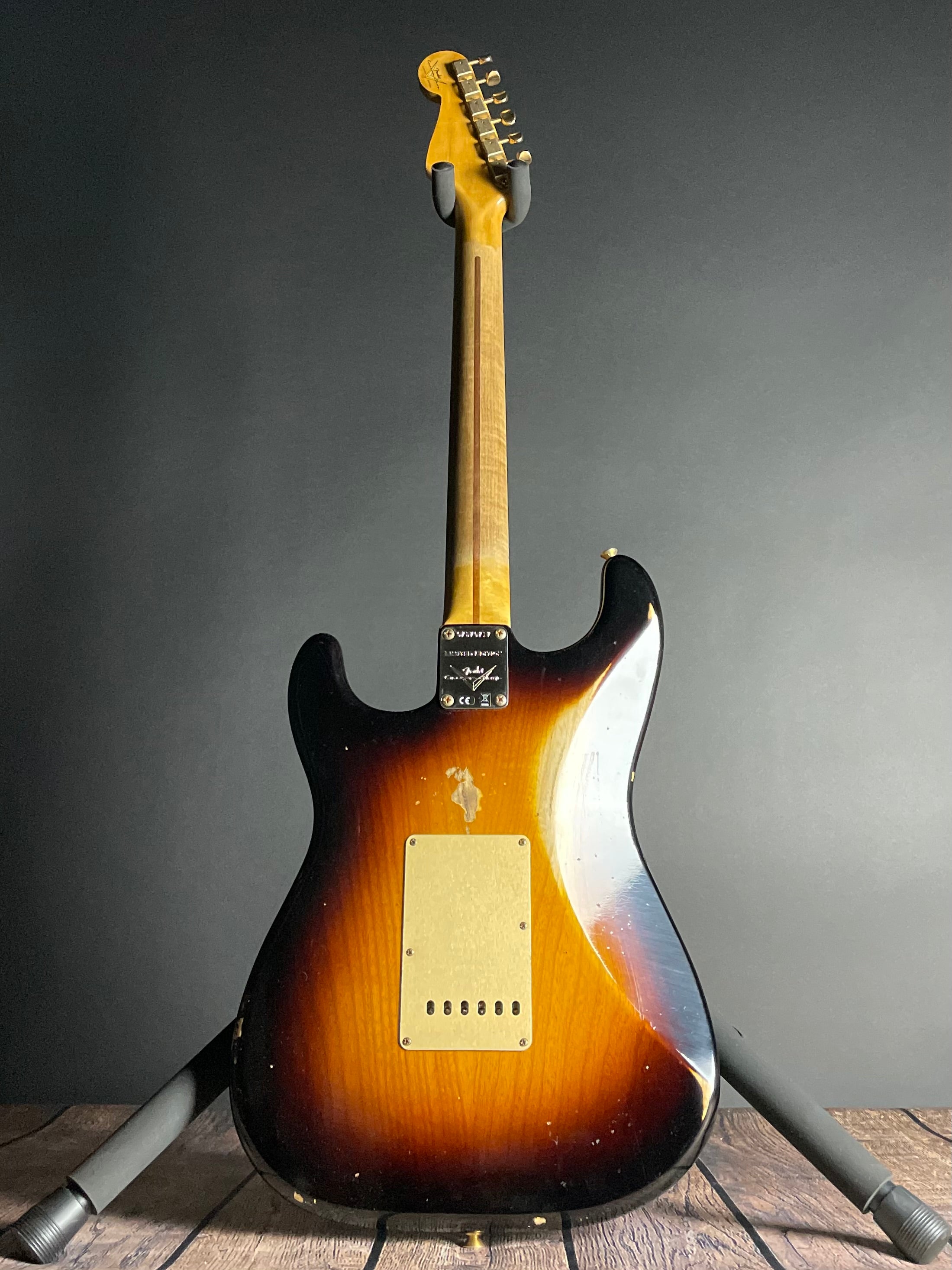Fender Custom Shop LTD 1955 "Bone Tone" Stratocaster, Relic- 2-Color Sunburst (7lbs 5oz) - Metronome Music Inc.