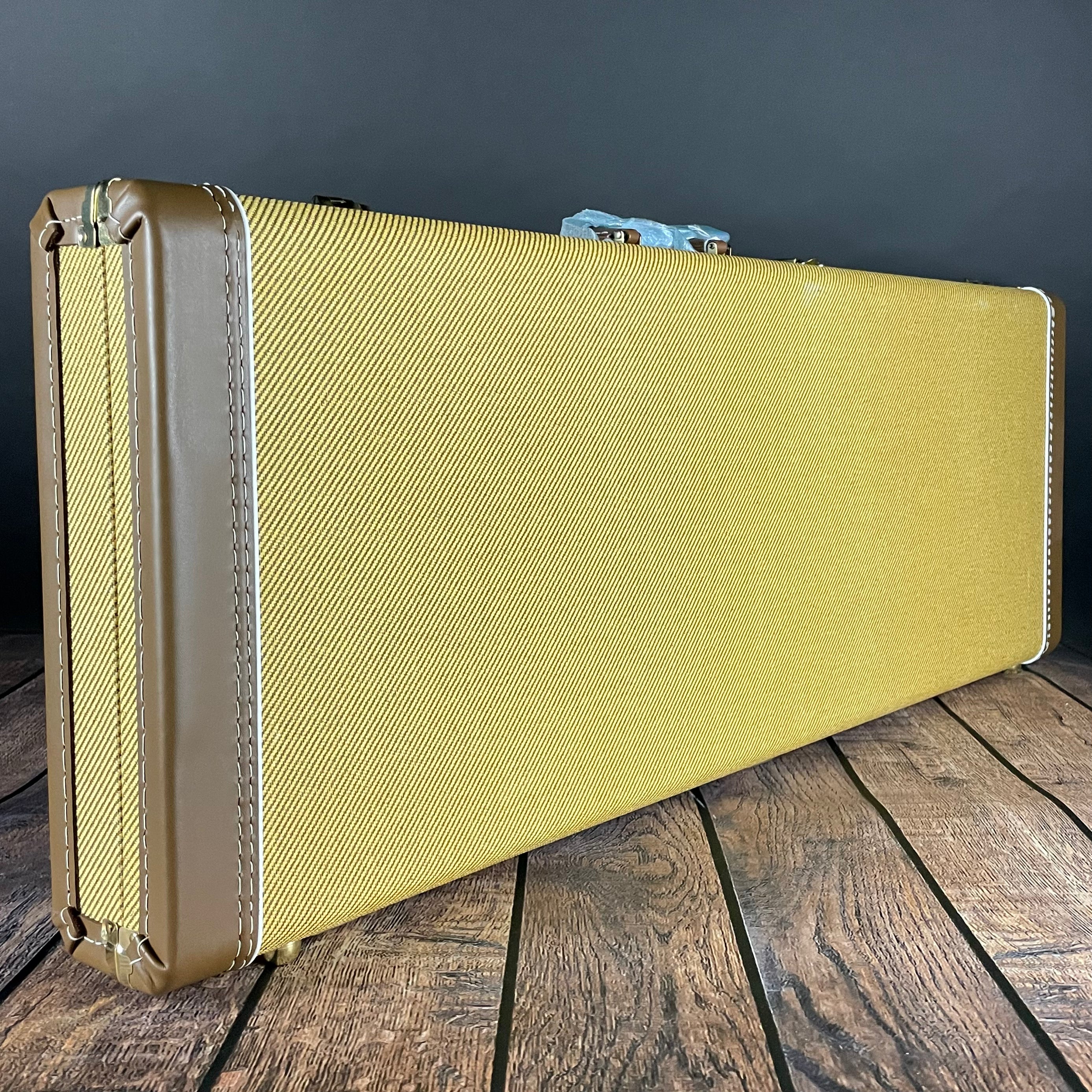 Fender Custom Shop LTD 1953 Telecaster HS, Heavy Relic- Aged Natural (7lbs 3oz) - Metronome Music Inc.