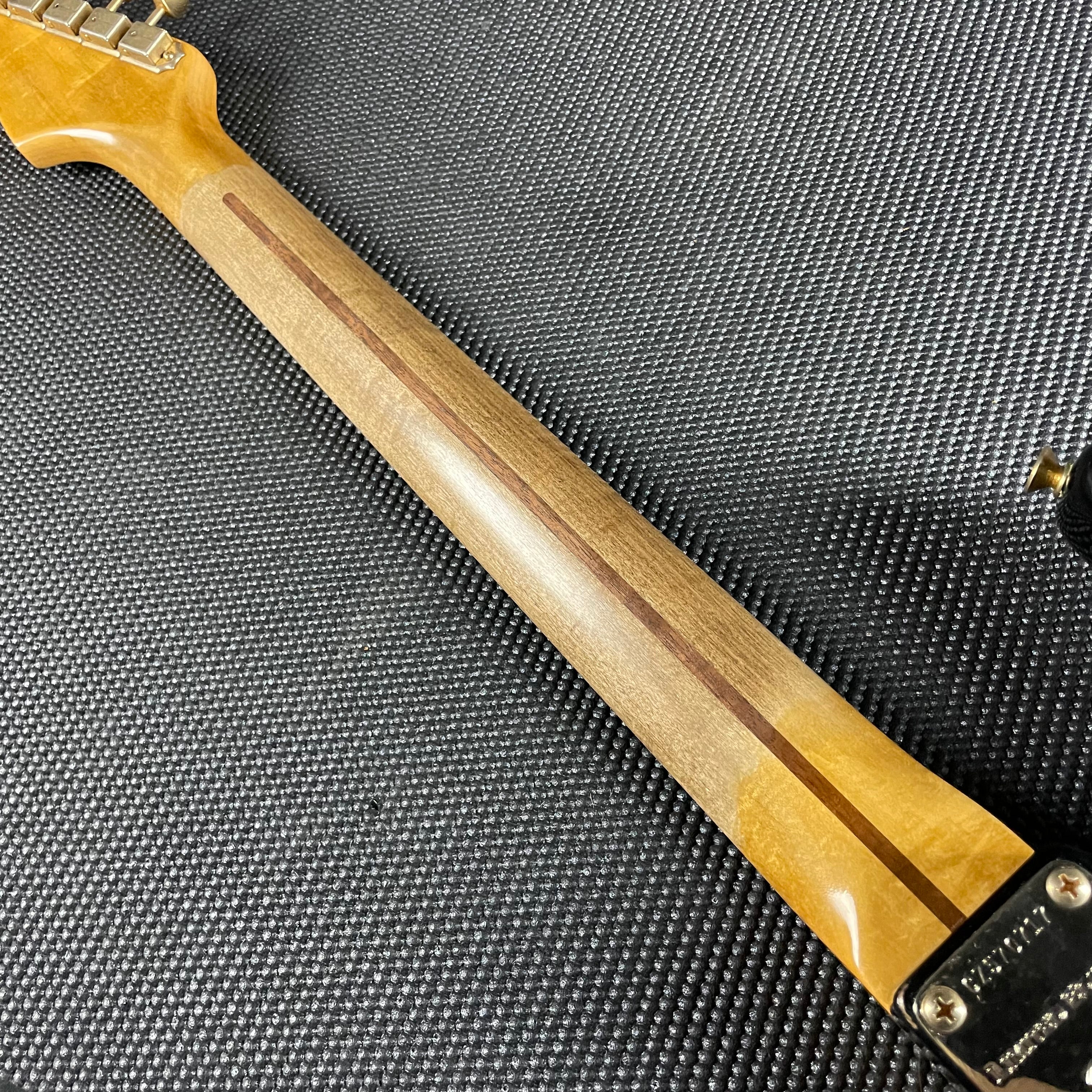 Fender Custom Shop LTD 1955 "Bone Tone" Stratocaster, Relic- 2-Color Sunburst (7lbs 5oz) - Metronome Music Inc.