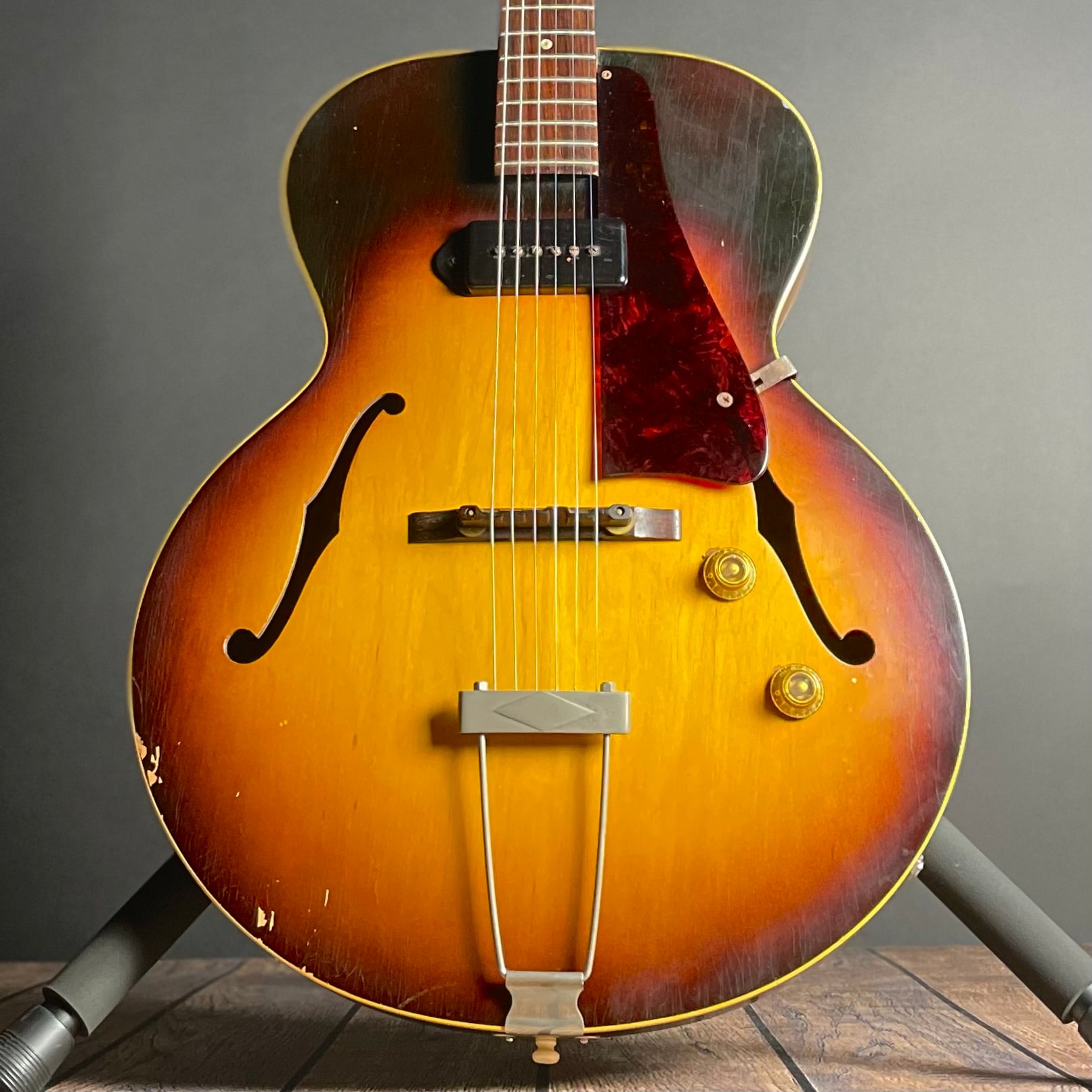 Gibson ES-125T Thinline, Hollow-Body (1957) - Metronome Music Inc.