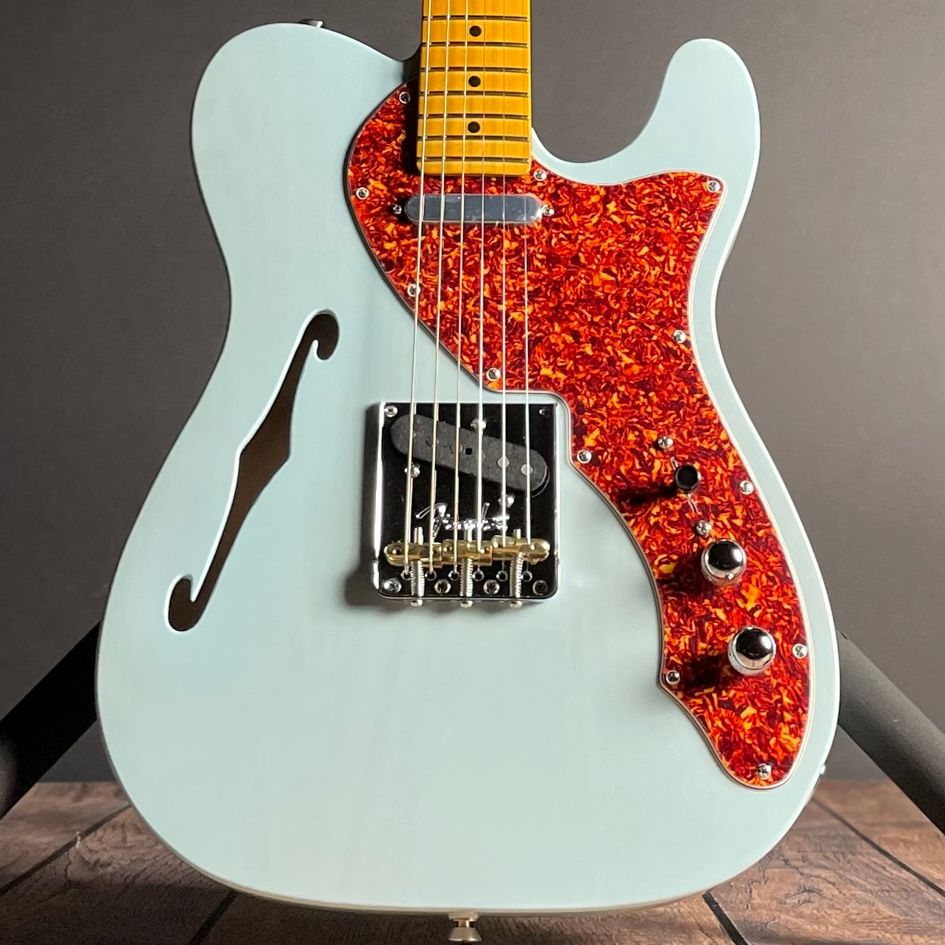 Fender American Professional II Telecaster, Thinline - Transparent Daphne Blue