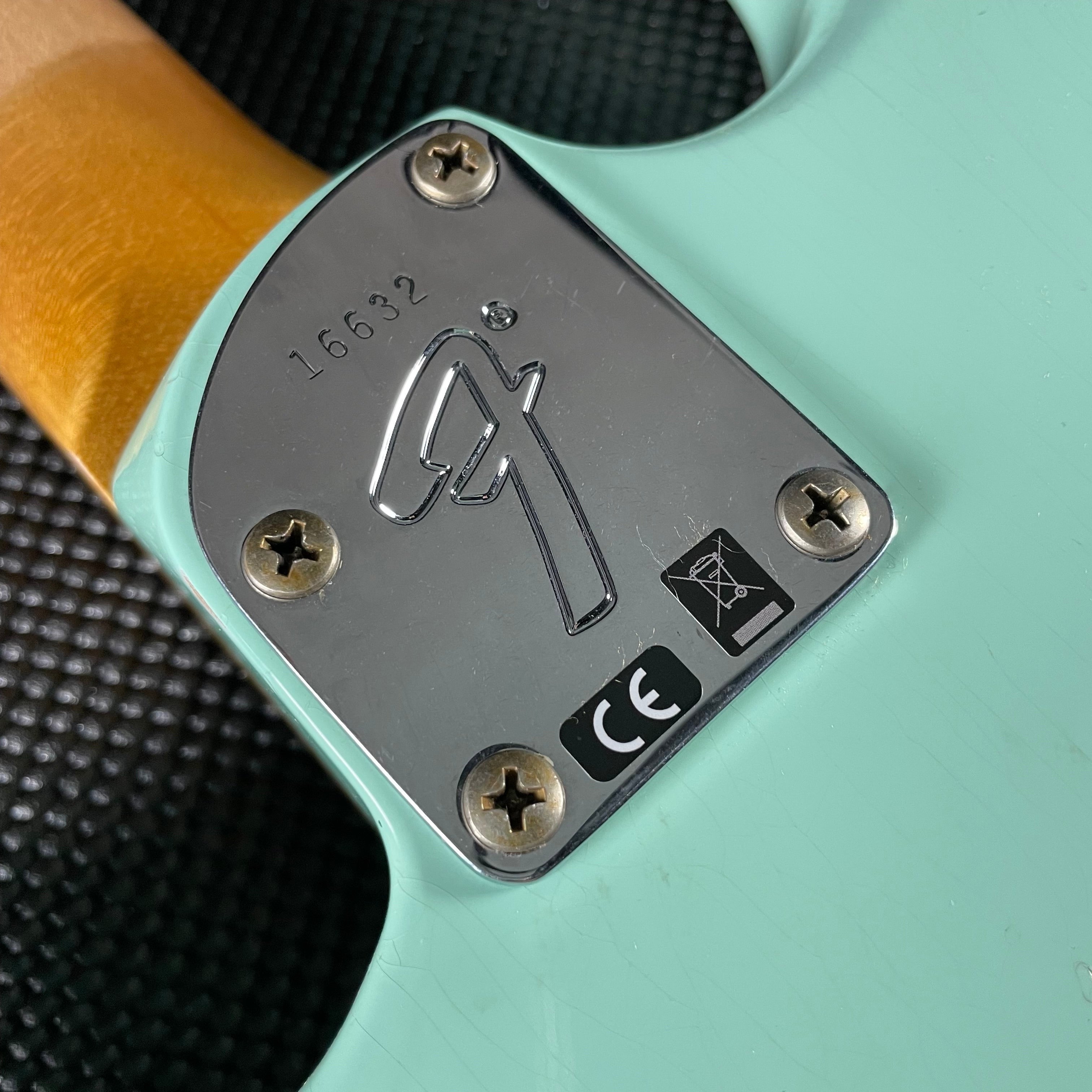 Fender Custom Shop Postmodern Strat, Journeyman Relic, Quartersawn Maple- Aged Surf Green (7lbs 13oz) - Metronome Music Inc.