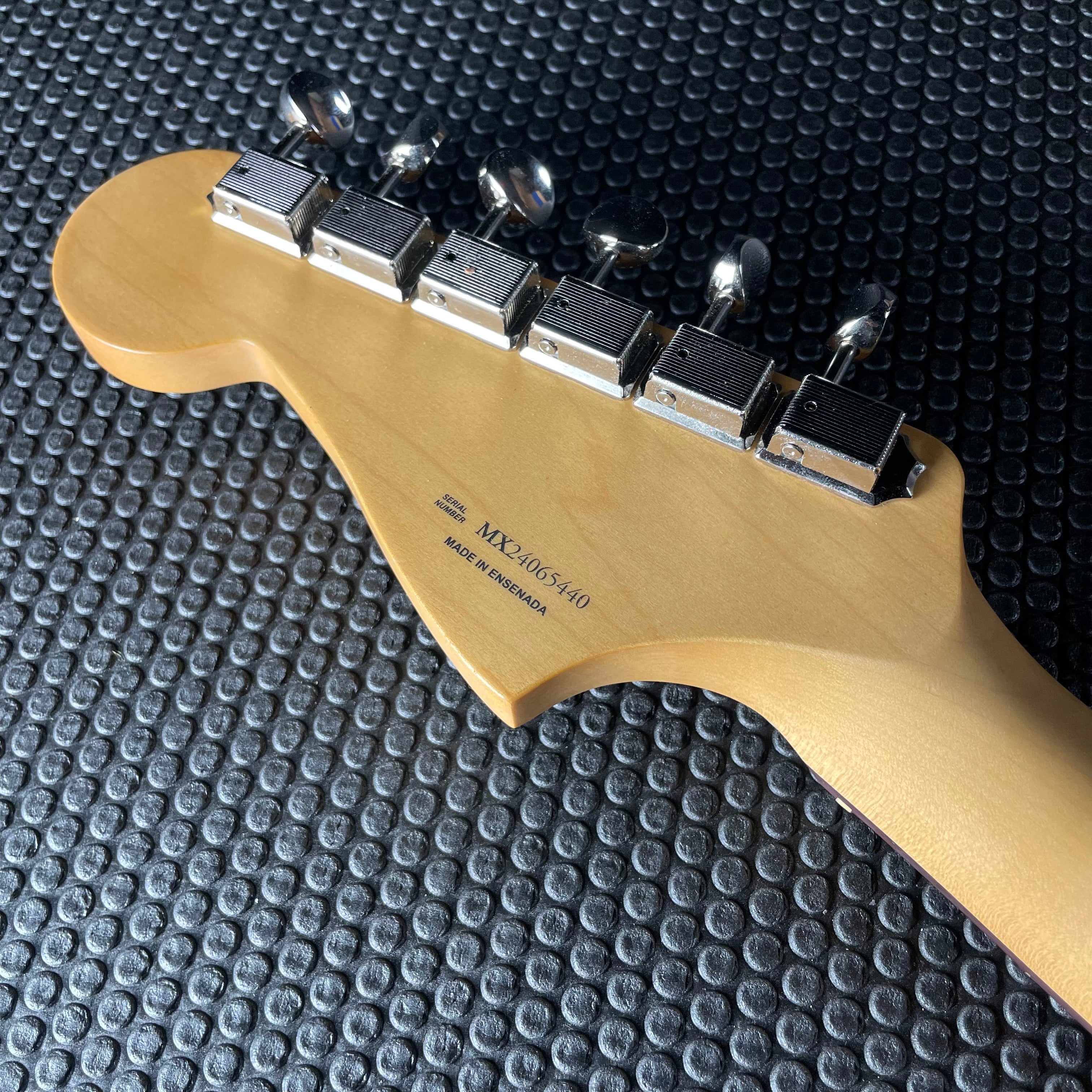Fender Player II Jazzmaster, Rosewood- Birch Green (7lbs 11oz) - Metronome Music Inc.