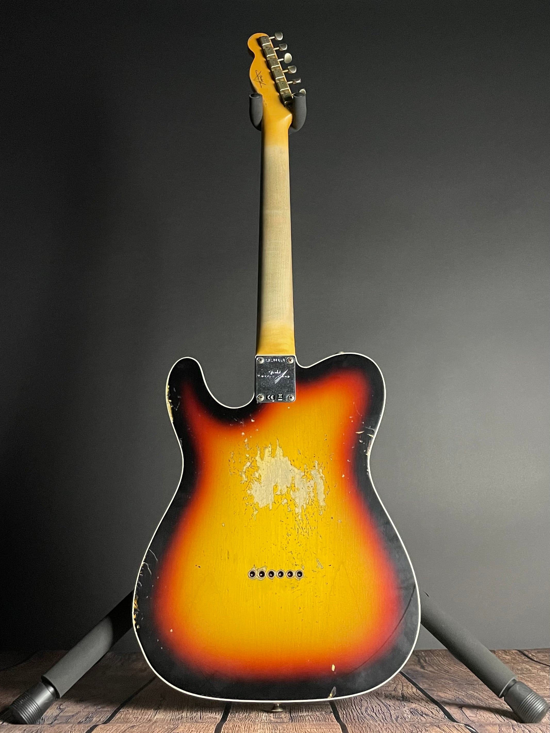 Fender Custom Shop 1965 Telecaster Custom, Heavy Relic- Faded 3-Color Sunburst (7lbs 8oz) - Metronome Music Inc.