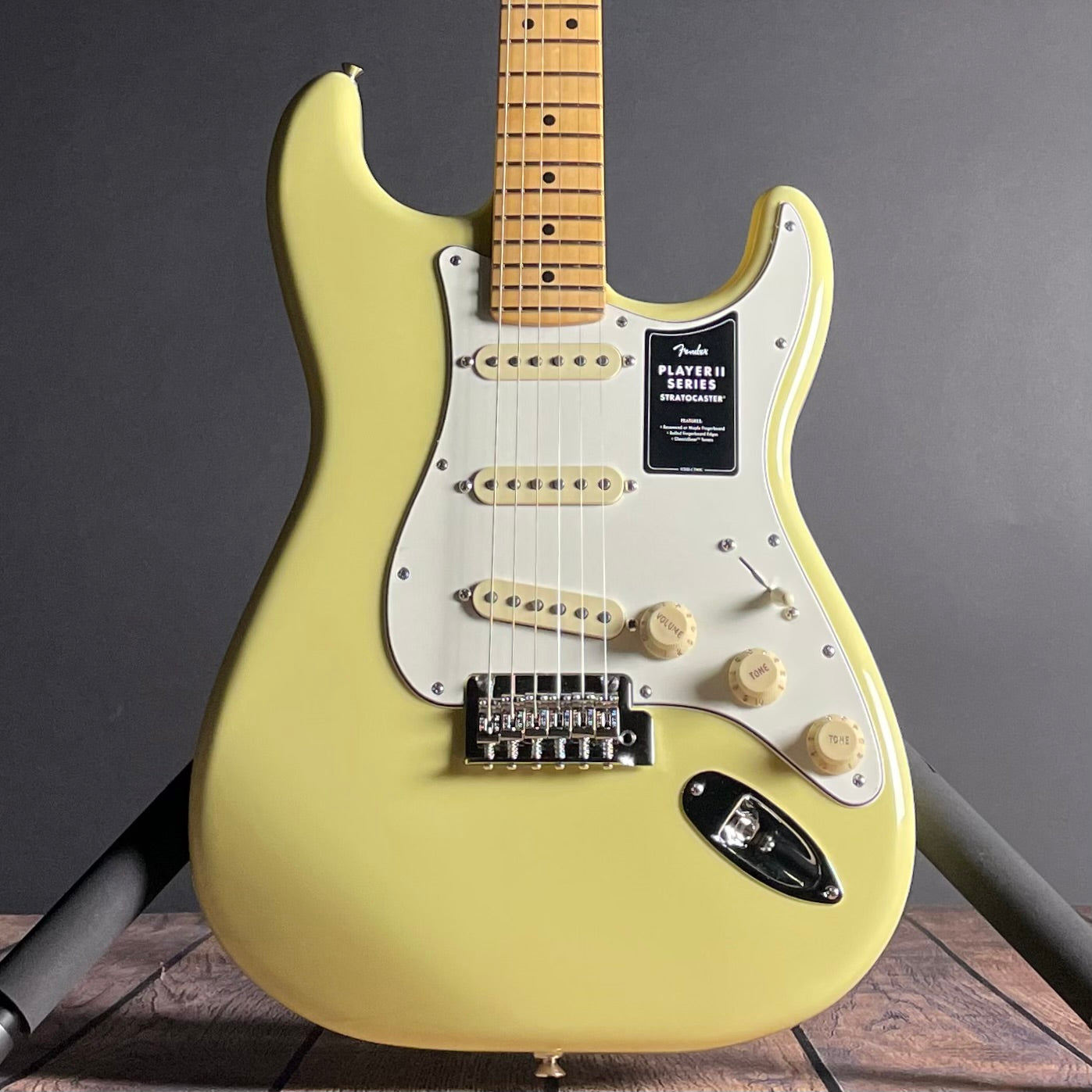 Fender Player II Stratocaster, Maple- Hialeah Yellow (7lbs 12oz) - Metronome Music Inc.