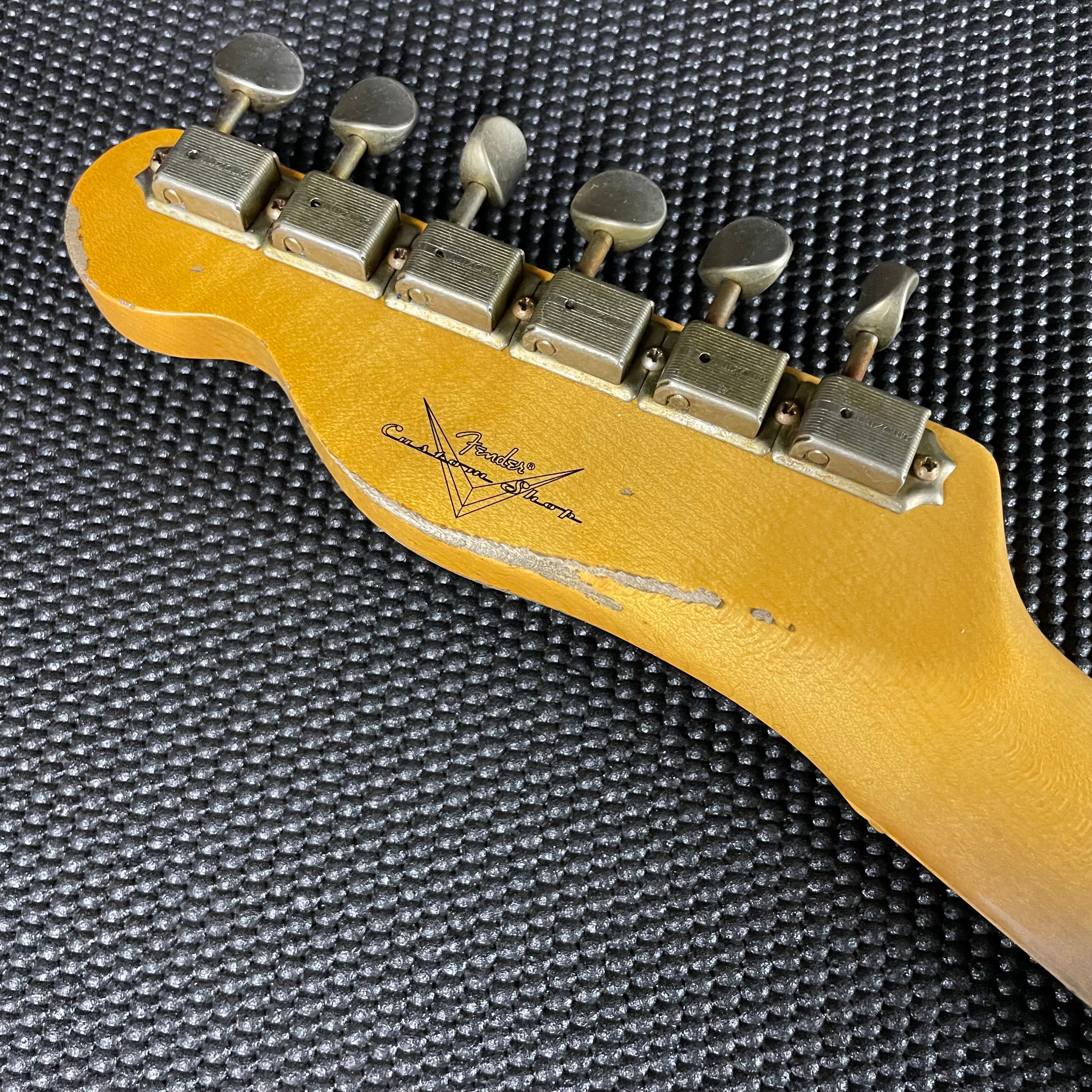 Fender Custom Shop 1965 Telecaster Custom, Heavy Relic- Faded 3-Color Sunburst (7lbs 8oz) - Metronome Music Inc.