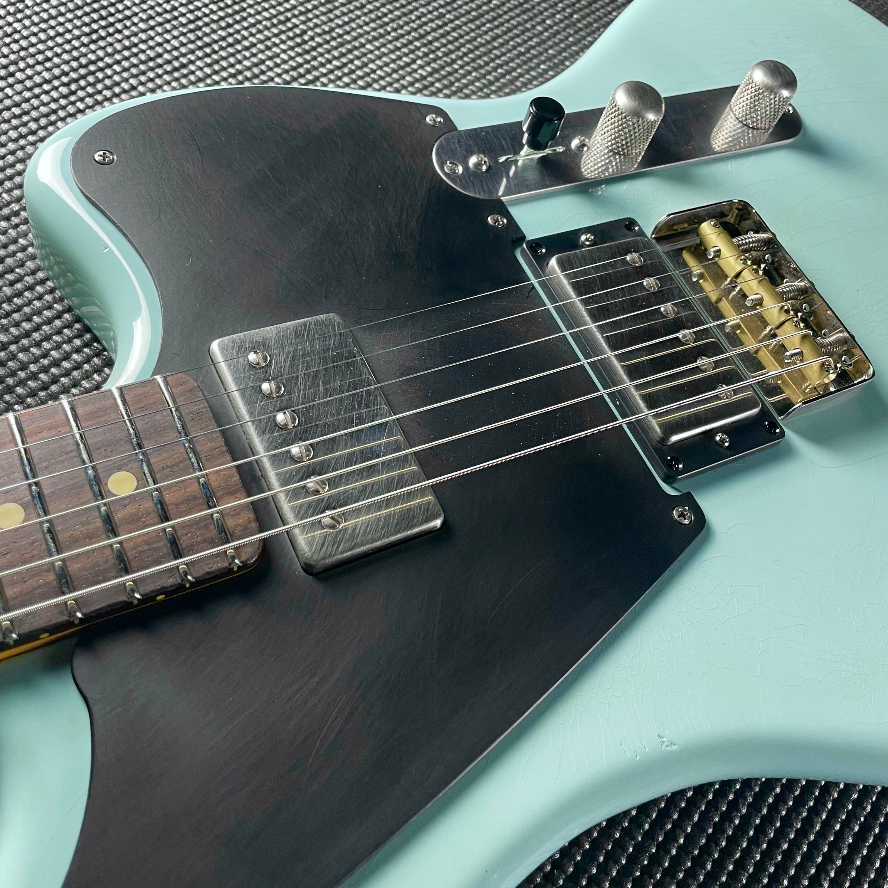 LsL Instruments "Illysa" Silverlake HH, Rosewood, 22-Fret- Sonic Blue (7lbs 8oz) - Metronome Music Inc.
