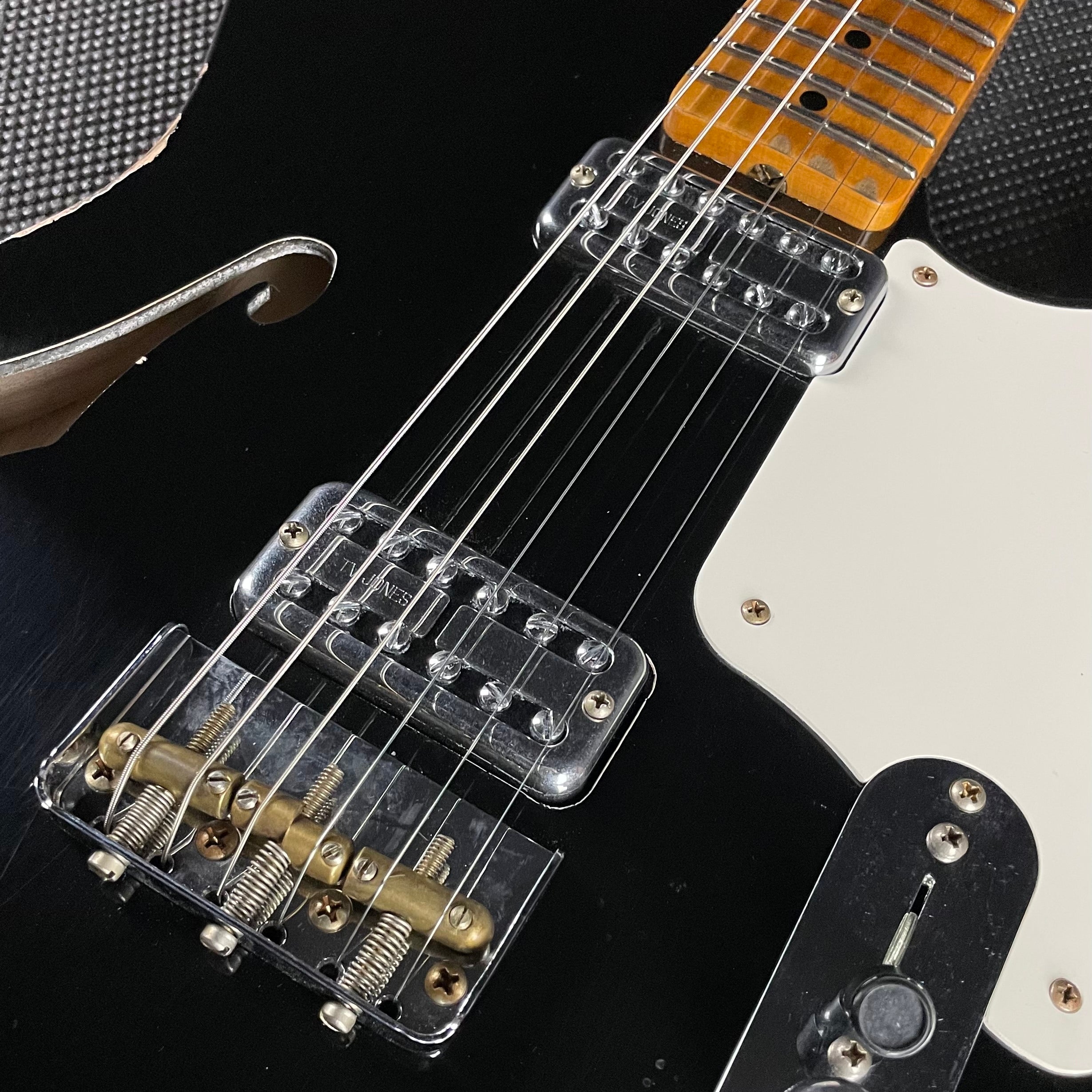 Fender Custom Shop LTD Caballo Tono Ligero, Relic- Aged Black