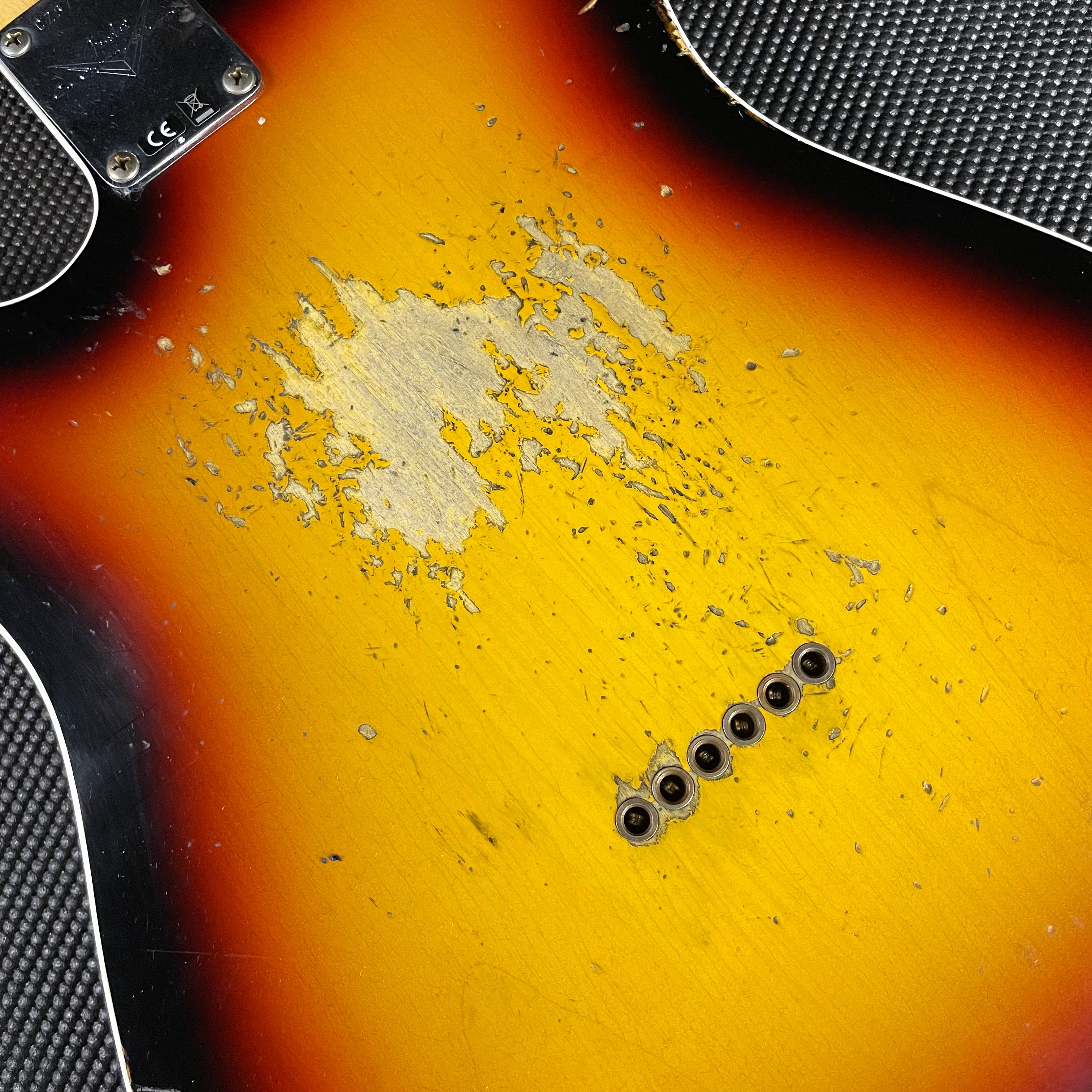 Fender Custom Shop 1965 Telecaster Custom, Heavy Relic- Faded 3-Color Sunburst (7lbs 8oz) - Metronome Music Inc.