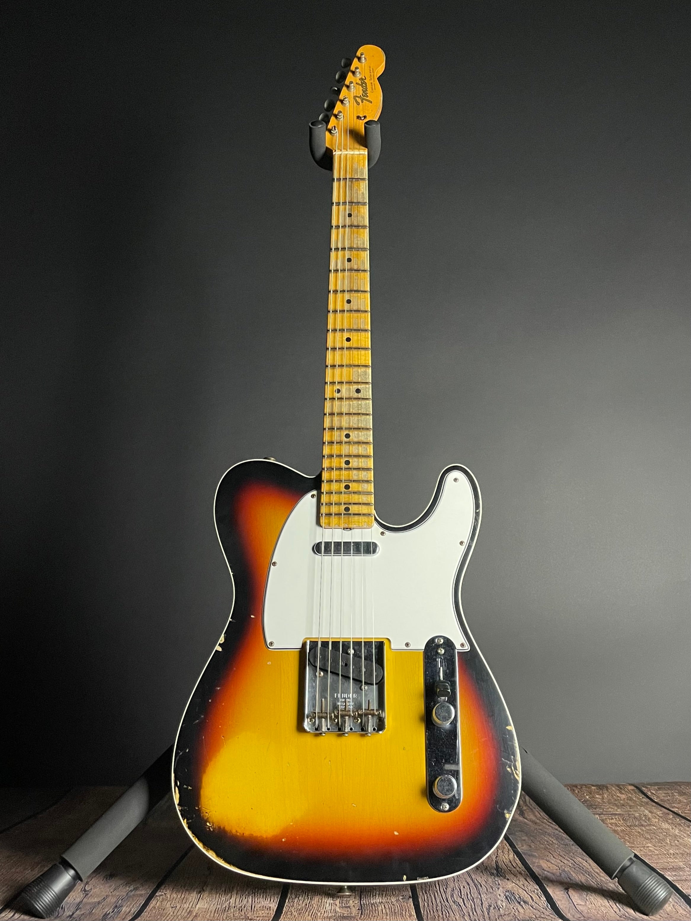 Fender Custom Shop 1965 Telecaster Custom, Heavy Relic- Faded 3-Color Sunburst (7lbs 8oz) - Metronome Music Inc.