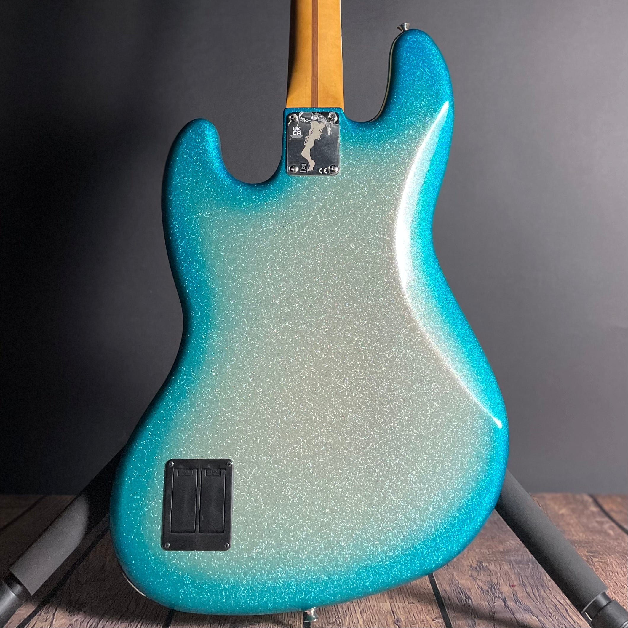 Fender Limited Player Plus, Blu DeTiger Jazz Bass, Rosewood- Sky Burst Sparkle - Metronome Music Inc.
