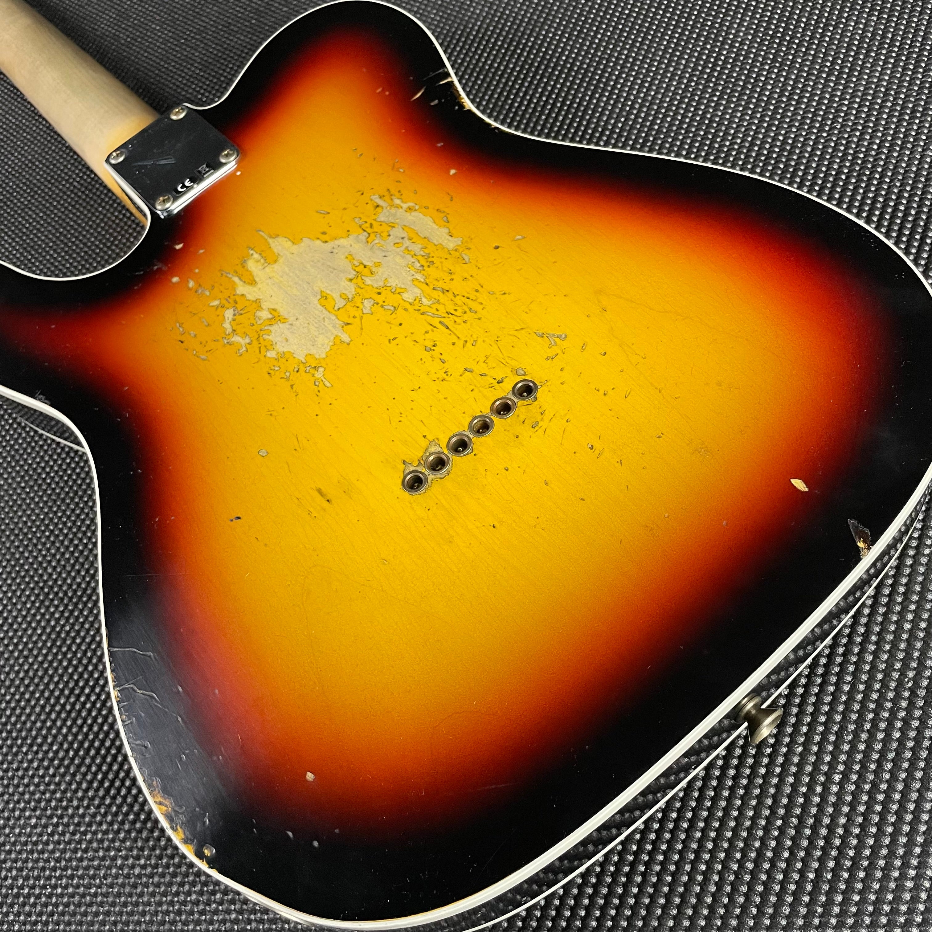 Fender Custom Shop 1965 Telecaster Custom, Heavy Relic- Faded 3-Color Sunburst (7lbs 8oz) - Metronome Music Inc.