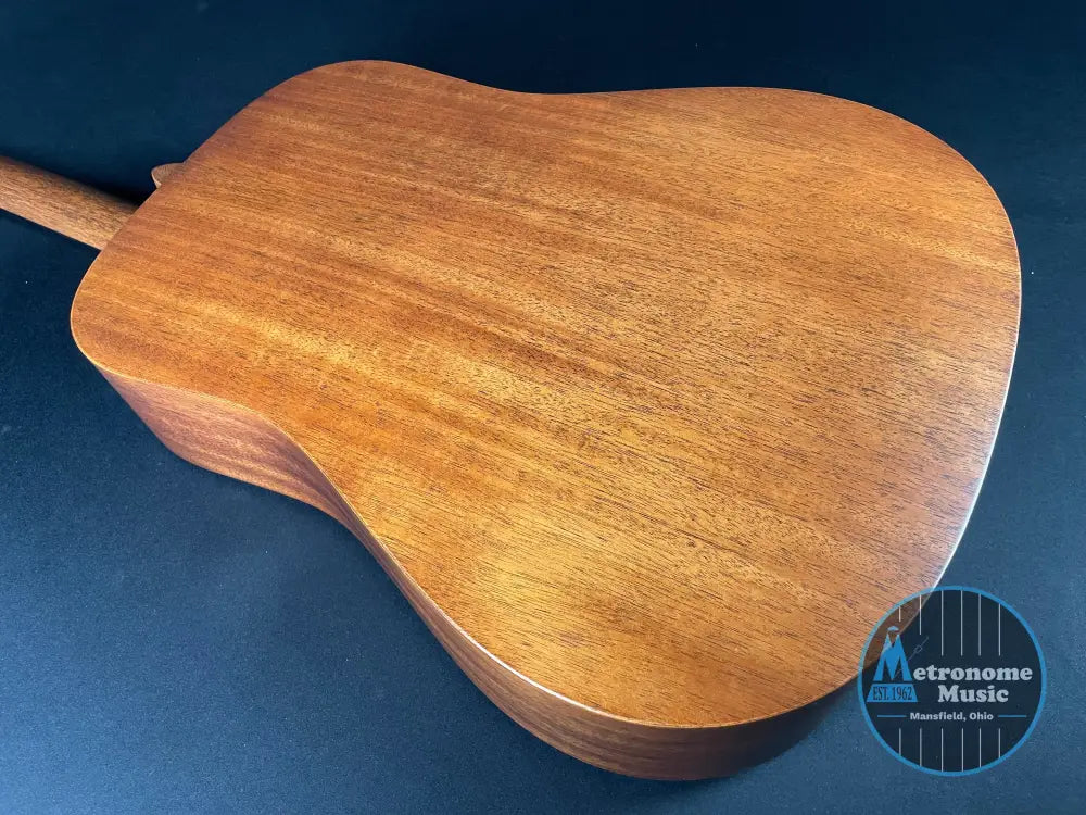 Martin D-17 w/Hardshell Case - Mahogany (2025) - Metronome Music Inc.