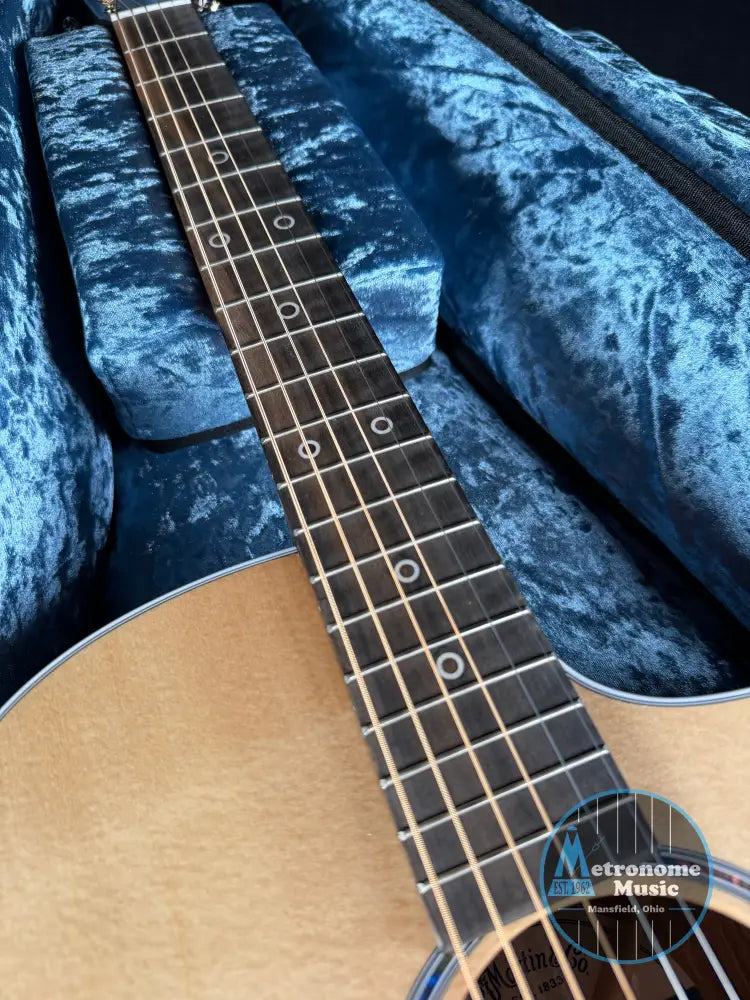 Martin SC-13E Modern w/Soft Case Natural - Metronome Music Inc.