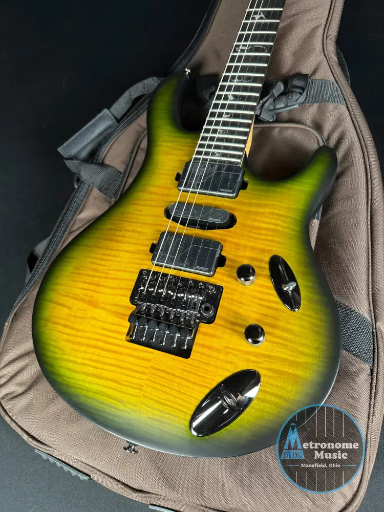 PRS SE Chleo - Mantis Burst - Metronome Music Inc.