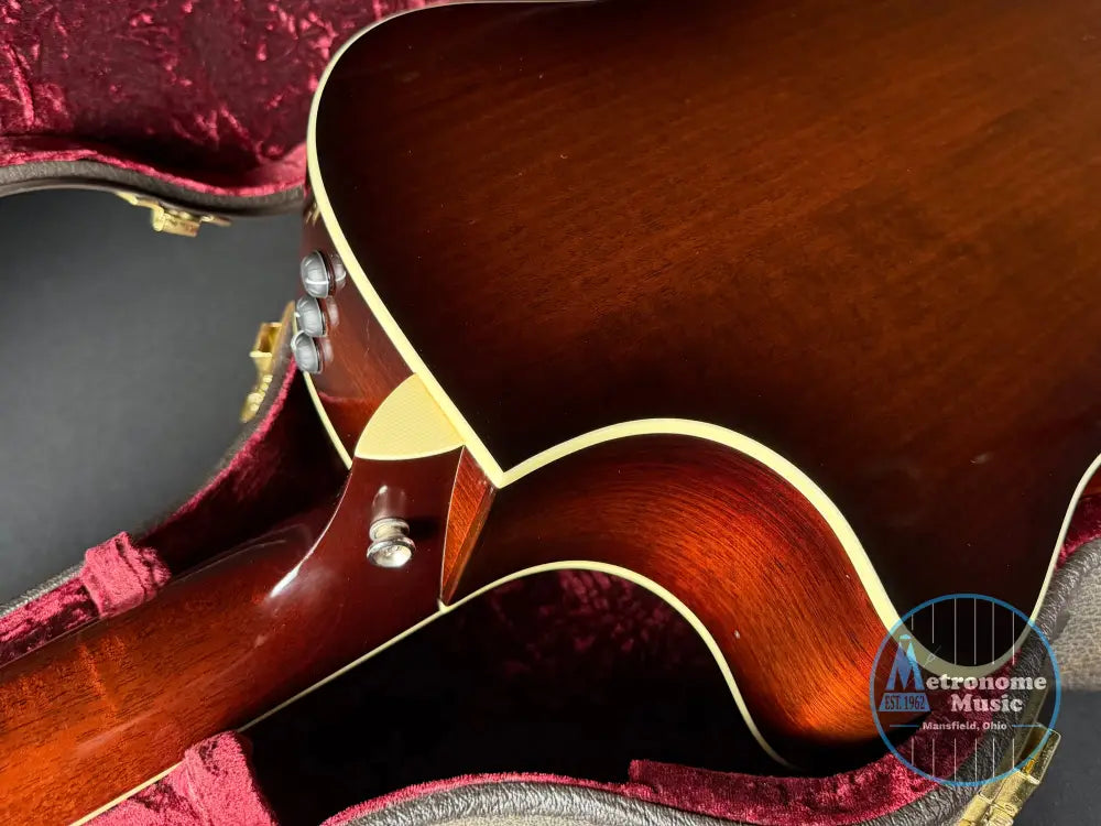 Taylor 514ce Fall Limited w/OHSC - Shaded Edgeburst (2014) - Metronome Music Inc.
