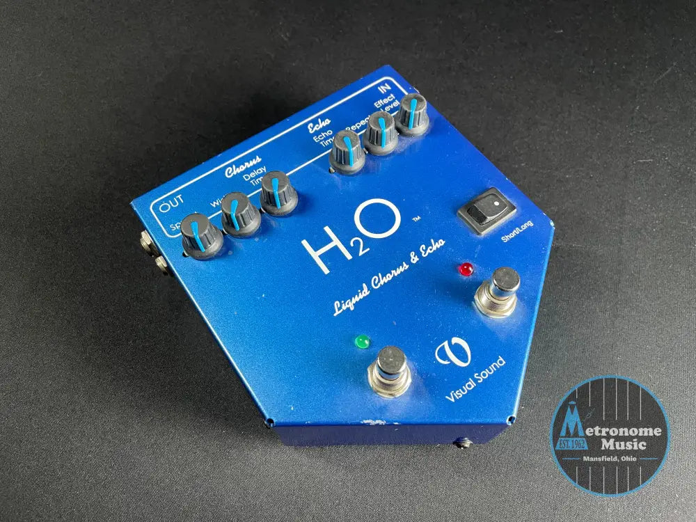 Visual Sound H2O Chorus and Echo - Metronome Music Inc.