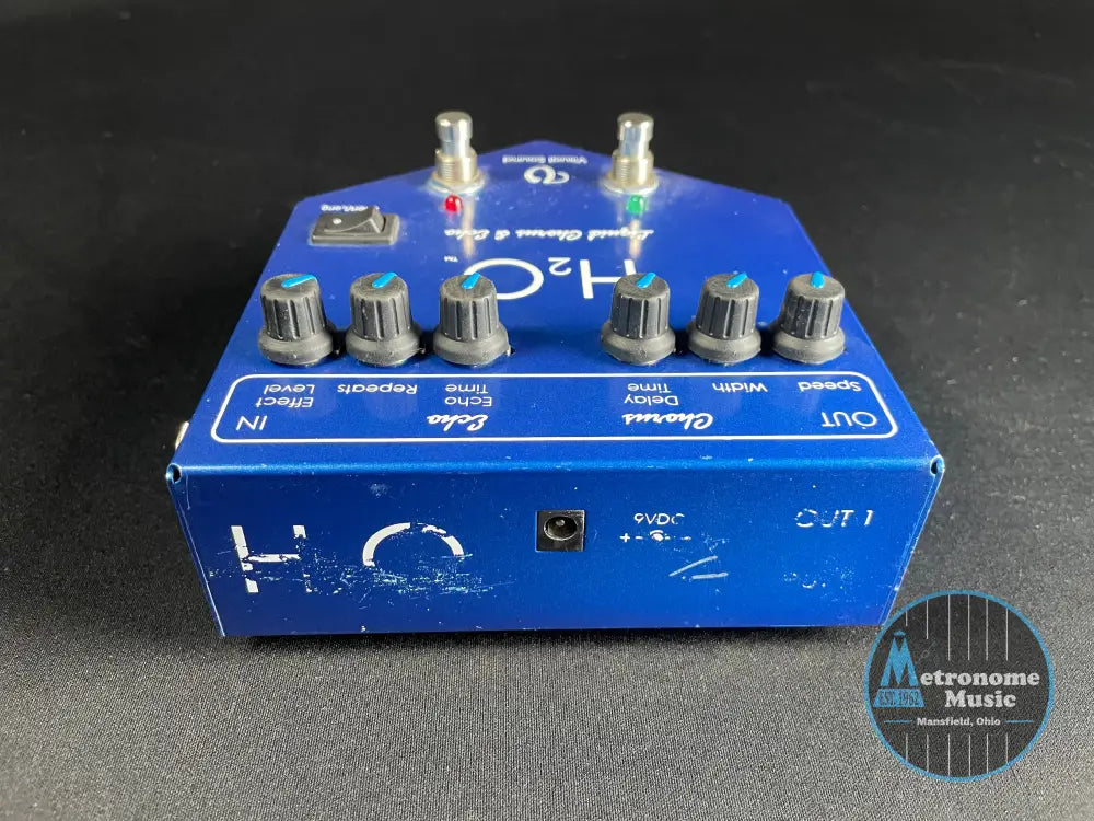 Visual Sound H2O Chorus and Echo - Metronome Music Inc.