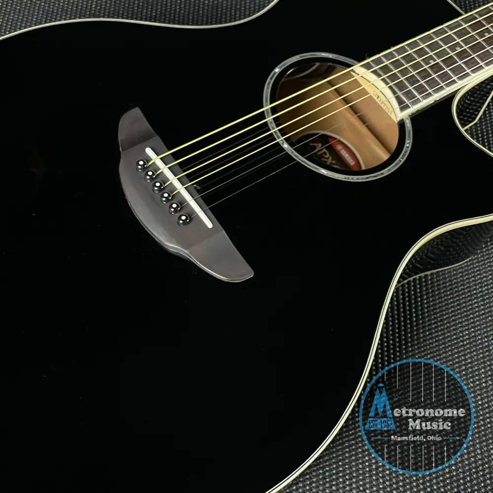 Yamaha APX600 Thinline Acoustic- Black - Metronome Music Inc.