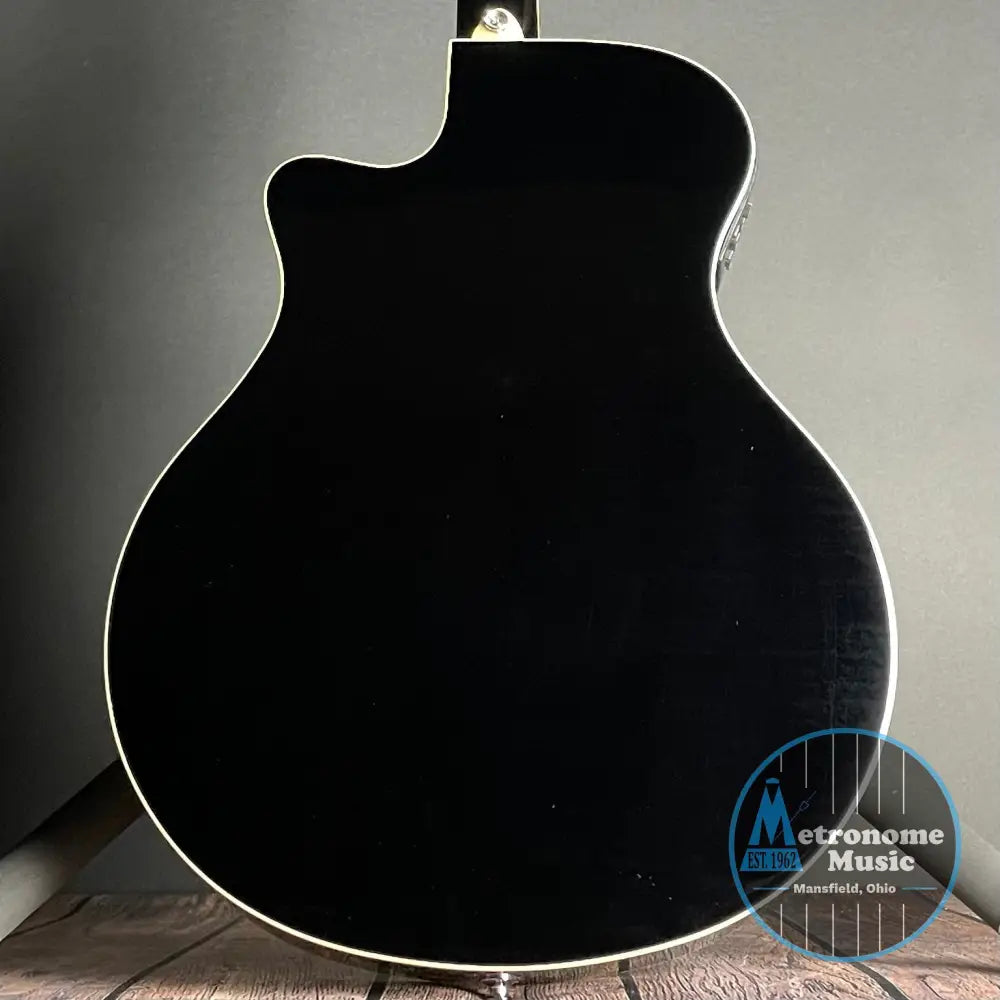 Yamaha APX600 Thinline Acoustic- Black - Metronome Music Inc.