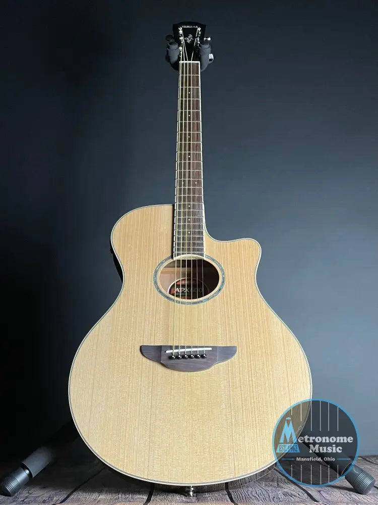 Yamaha APX600 Thinline Acoustic- Natural - Metronome Music Inc.