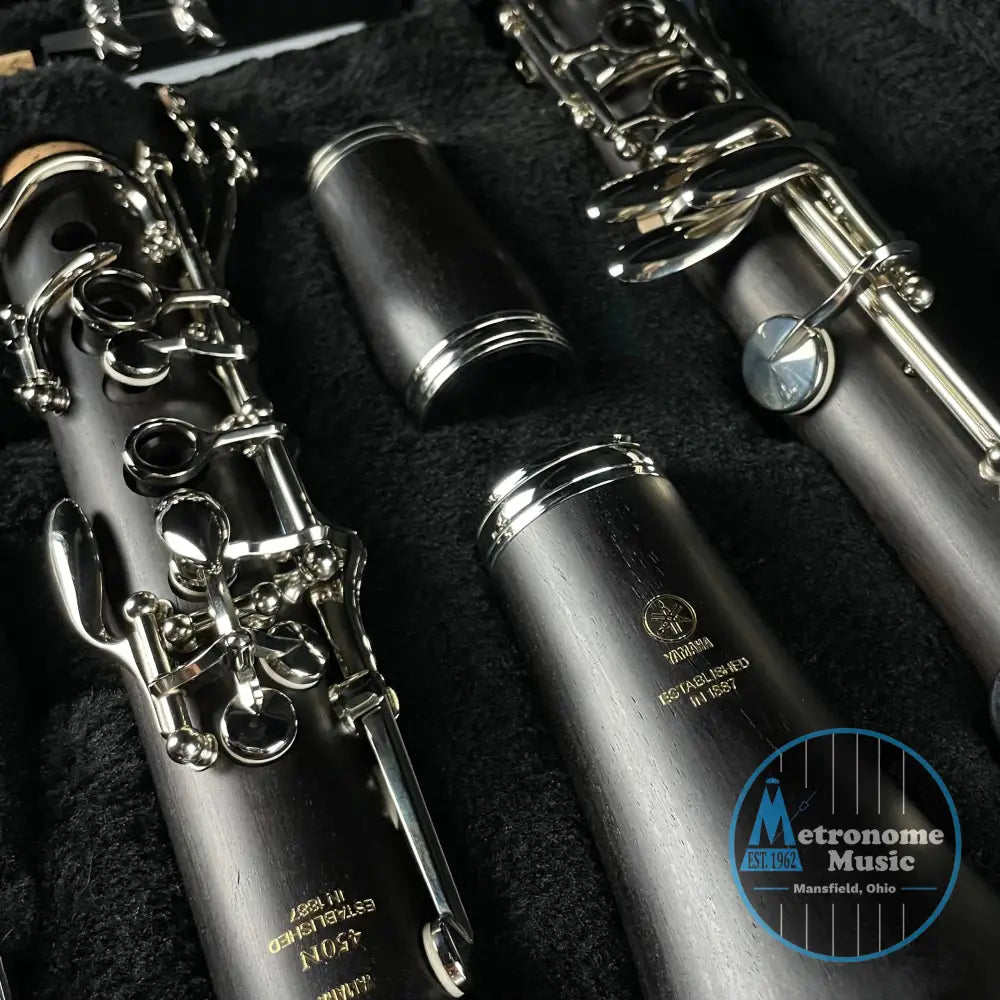 Yamaha YCL-450N Intermediate Clarinet & Case, Nickel Keys